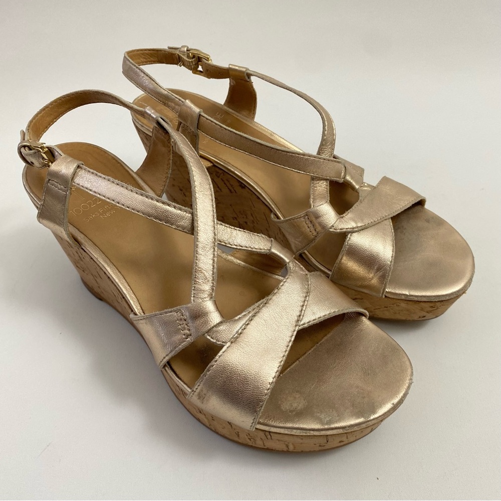 Saks Fifth Avenue 10022 Shoe Wedge Platform Sandals 7 M Gold Ankle Strap Womens